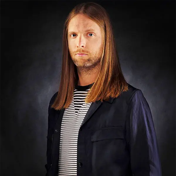 How tall is James Valentine?